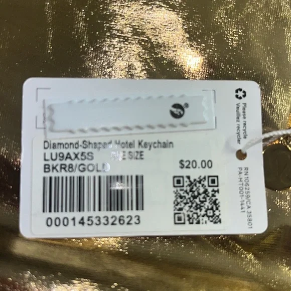 Lululemon Hotel key chain NWT - Picture 8 of 9